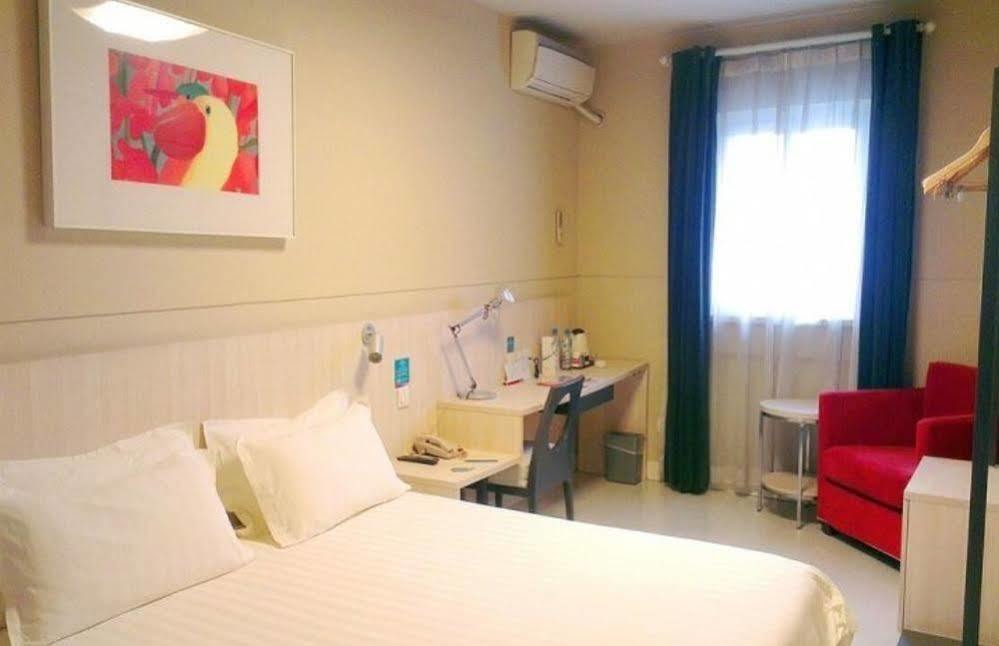 Jinjiang Binzhou Huanghe 4Th Road Hotel ภายนอก รูปภาพ