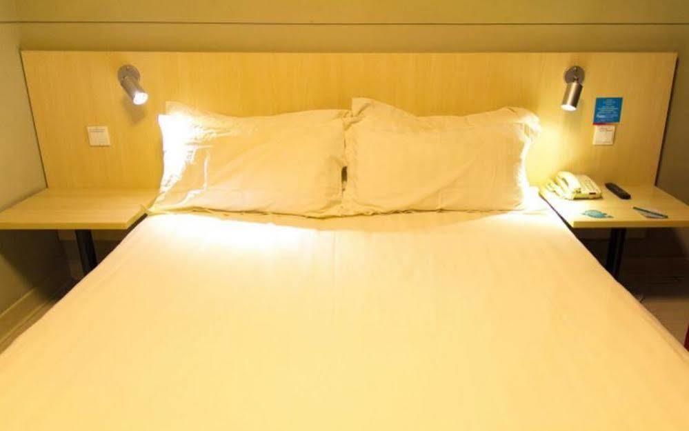 Jinjiang Binzhou Huanghe 4Th Road Hotel ภายนอก รูปภาพ